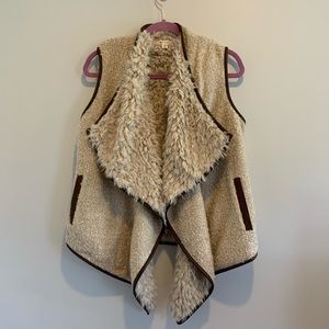 Fur vest